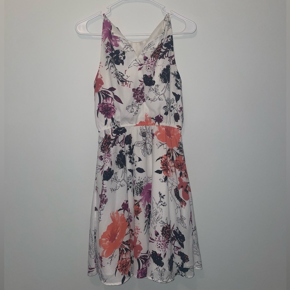 Brand: Loft | Size:XS | Color: White - Picture 4 of 5